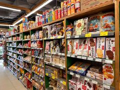 -绿叶子超市(公园大道店)