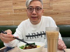 -佰搭果·广式茶餐厅(西华路店)