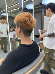 -藤野造型烫发染发