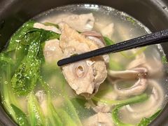 -馋三尺蟹粉小笼(人民广场店)