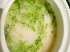招牌胡椒汆鲜鱼汤-吉品小鲜Jhouse(陆家嘴中心店)