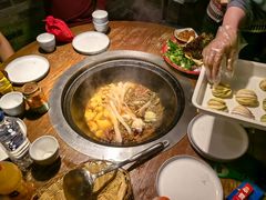 -万里闯关东铁锅炖菜馆(高新旗舰店)