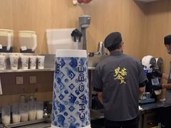 -霸王茶姬(南强街店)