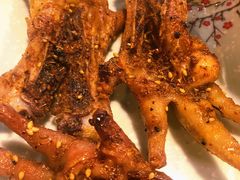 烤鸡爪-特色油边心管烤串