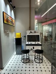 -老男孩男士理容馆·理发·烫染·修面