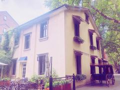 -也枫·小黄楼(南山路旗舰店)