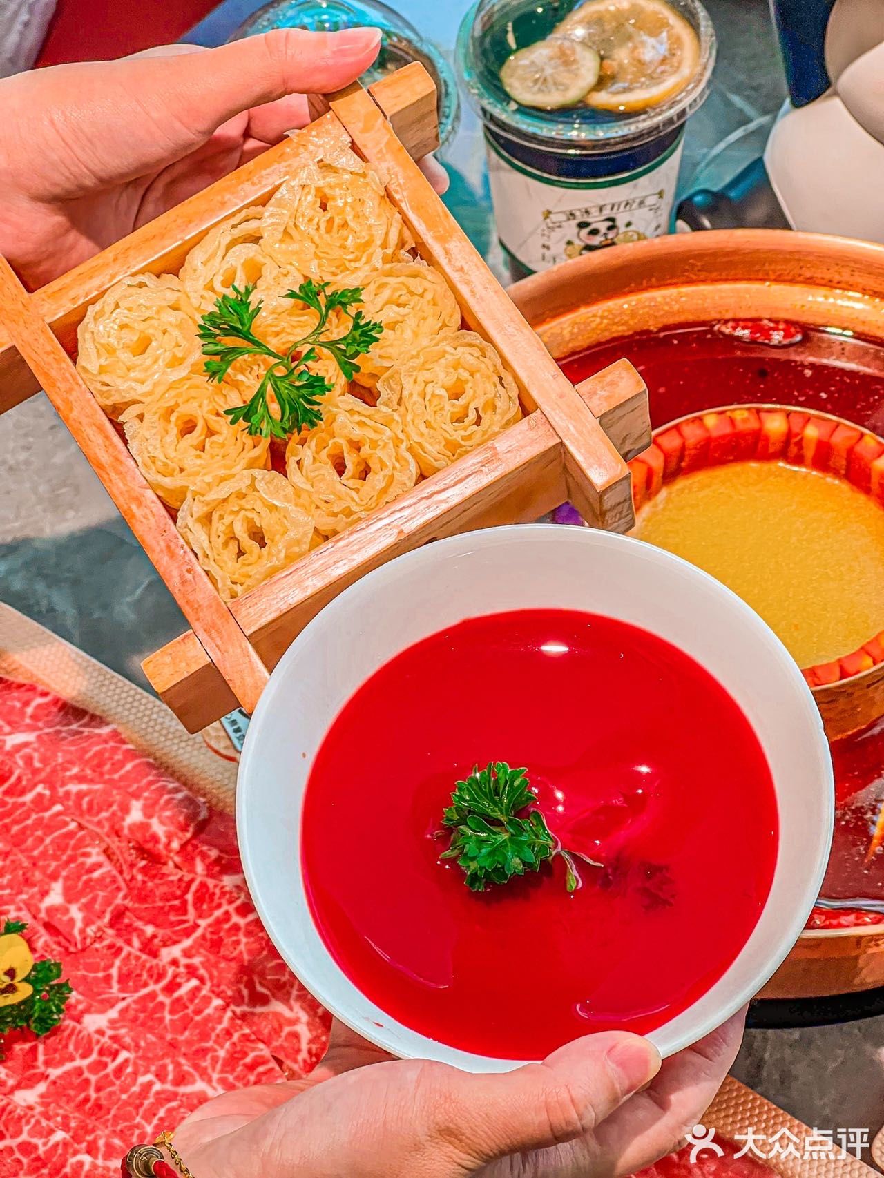 深圳探店|罗湖也有熊猫陪你吃火锅啦！🐼