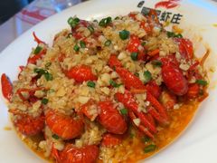 -肥肥虾庄·金牌油焖大虾(汉街SKP店)