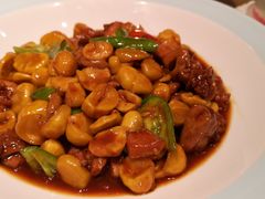 板栗烧鸡-陈阿婆鱼头泡饼·京味菜(复兴路店)