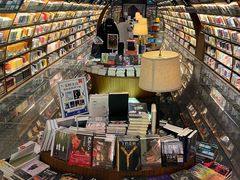 -钟书阁(珍园店)