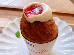 -VERIE BAKEHOUSE