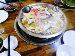 -泸州酸菜豆花火锅川师店