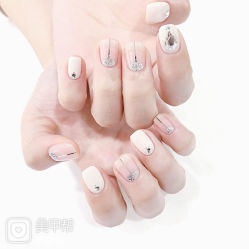 -Pink You美甲洗眉纹绣定制中心