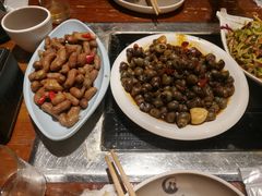 麻辣小田螺-小俩口烧烤东北菜(双井店)