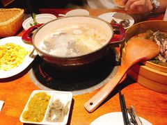 清炖黑鸡汤-黑鸡小馆(金源店)