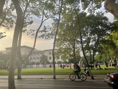 -华中科技大学百景园(三楼酒店)