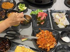 -啊美丽炭火烤肉(滑翔一店)