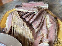 -黄利砖万峰林布依特色酸笋牛肉馆
