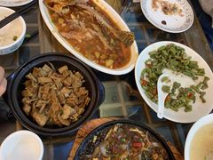 -临街徽菜馆·正宗黄山味