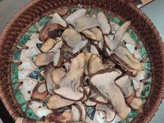 -蘑界·野生菌火锅(深业上城店)