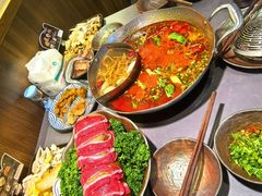 -楠小云·云南鲜牛野生菌自助火锅(九眼桥店)