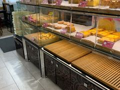 面包甜点陈列柜-味多美(梅陇西路店)