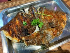 烤碟鱼头-潮庭·大连海鲜·炭火烧烤·扇贝王(大连店)