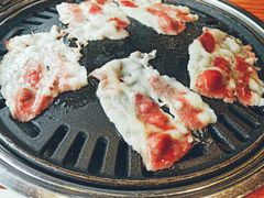 烤肉-唯成•韩国炭火烤肉 유성고기