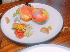 烟熏三文鱼彩虹贝果-吃饼人西餐(南开店)