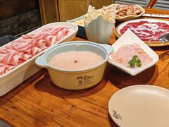 -东巴婆婆云南鱼豆花火锅(大东门店)