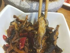 菌香麻辣凤爪精美-隔壁老王·家常云南菜(花巷店)