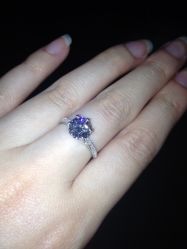 -威德钻石-克拉钻大本营(南京东路店)