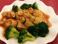 鱼香布袋豆腐-夏阳湖皇冠假日酒店-自助餐厅
