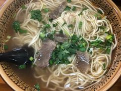 -伊清斋牛肉面(华佗路店)