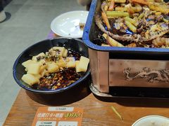 -干老庆贵州留一手烤鱼·地摊火锅(财经大学店)