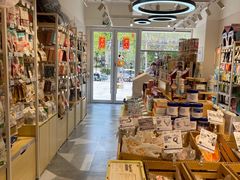-宠小格时尚宠物生活馆(唐镇店)