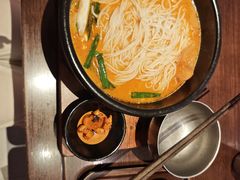-银米·云南传统过桥米线(双廊黑金冠店)