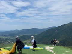 -趣飞飞黑麋峰滑翔伞基地(市区咨询店)