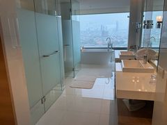 -阿瓦尼河滨曼谷酒店