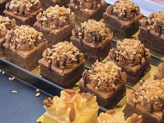 -昆明冠生园·蛋糕·面包(南强街店)