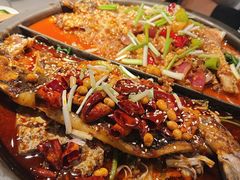 -鸣记脆皮烤鱼·海鲜烤鱼(三八广场店)