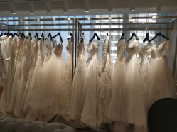 -拉瑞娜LaReine婚纱礼服高级定制
