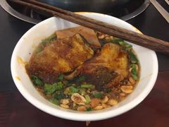 -肖肖酸萝卜鱼火锅(总店)