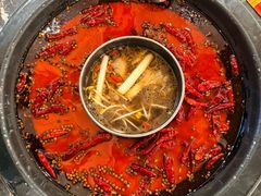 特色红汤-陈眼镜火锅(总店)