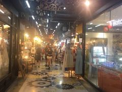 -曼谷湄南河畔华美达广场酒店
