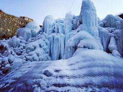-大平台龙居瀑布旅游区