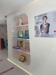 -苗方清颜痘肌研究所