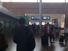 -Gucci(戴高乐机场T 2E)