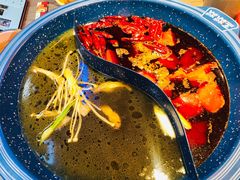 重庆红油经典鸳鸯锅-王歘歘·chuǎ火锅(五道营店)