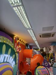 -孩子王童乐园(马群店)